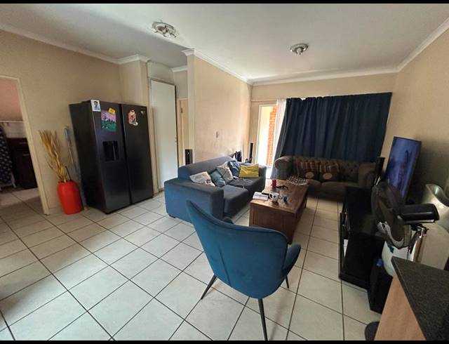 2 BEDROOM APARTMENT FOR SALE IN SUMMERFIELDS ESTATE